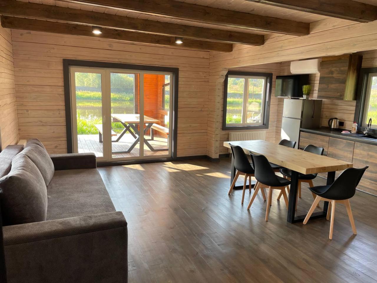 Guesthouse On The Lake With Bathhouse 70 Km From Kiev Makariv エクステリア 写真