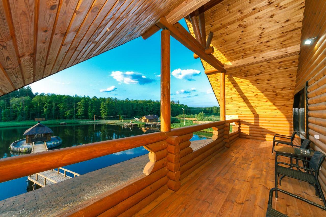 Guesthouse On The Lake With Bathhouse 70 Km From Kiev Makariv エクステリア 写真