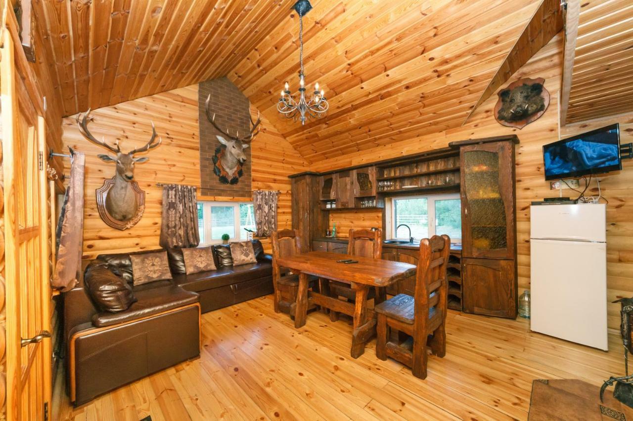 Guesthouse On The Lake With Bathhouse 70 Km From Kiev Makariv エクステリア 写真