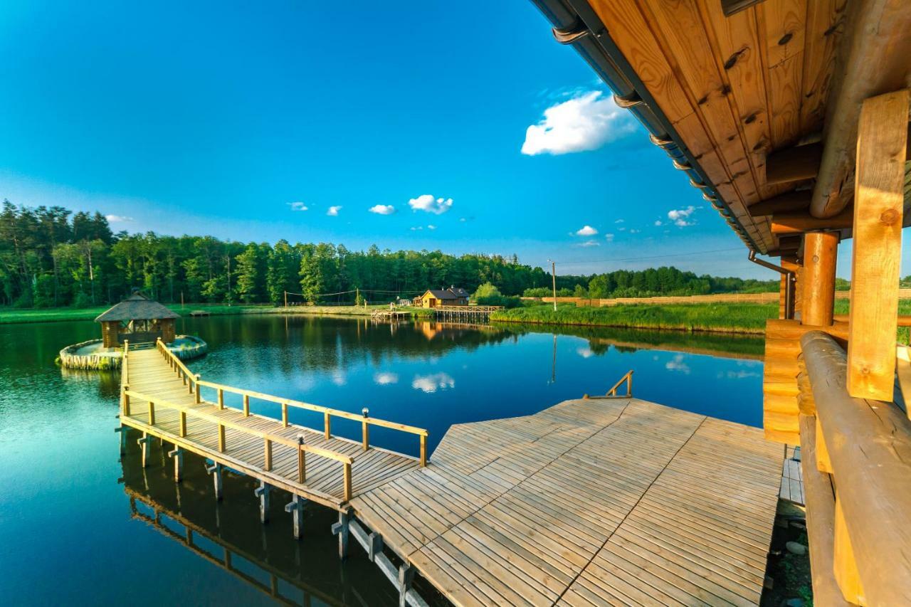 Guesthouse On The Lake With Bathhouse 70 Km From Kiev Makariv エクステリア 写真